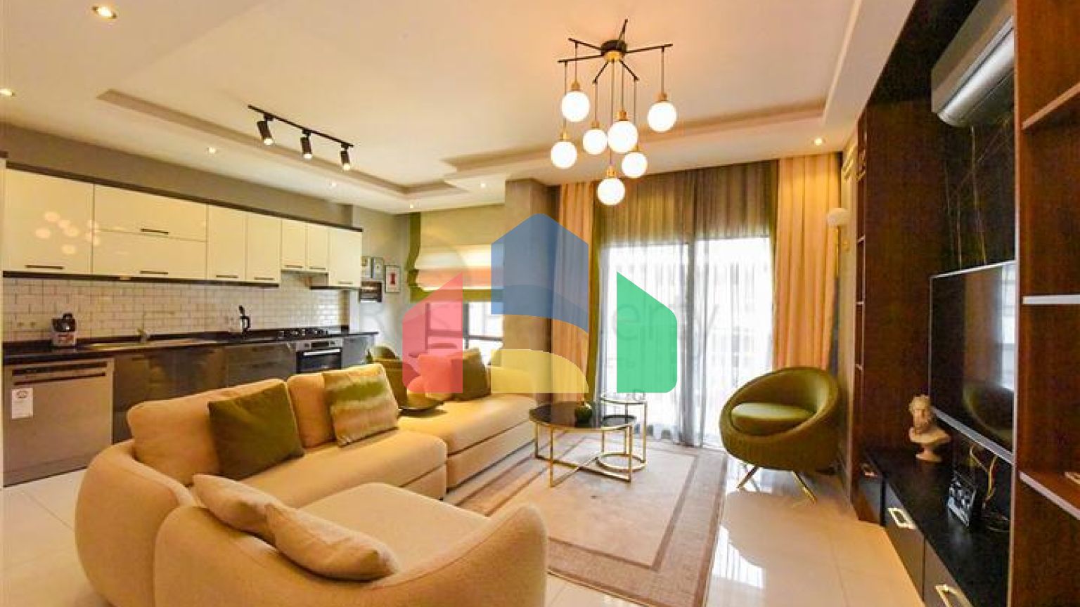 Меблированный пентхаус в европейском районе Оба