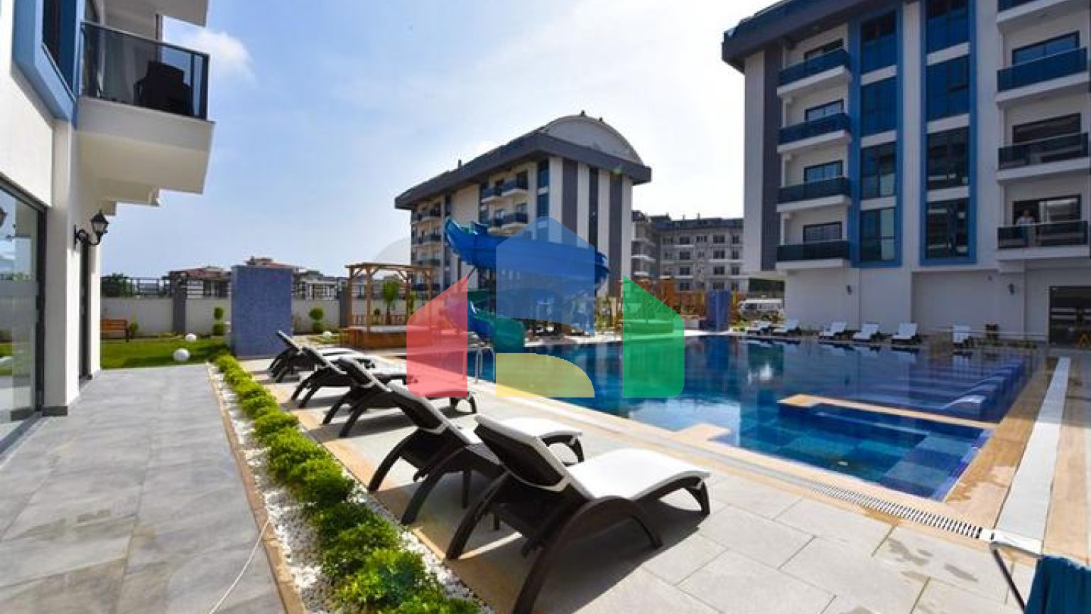 Новая квартира в районе Оба в комплексе с инфраструктурой