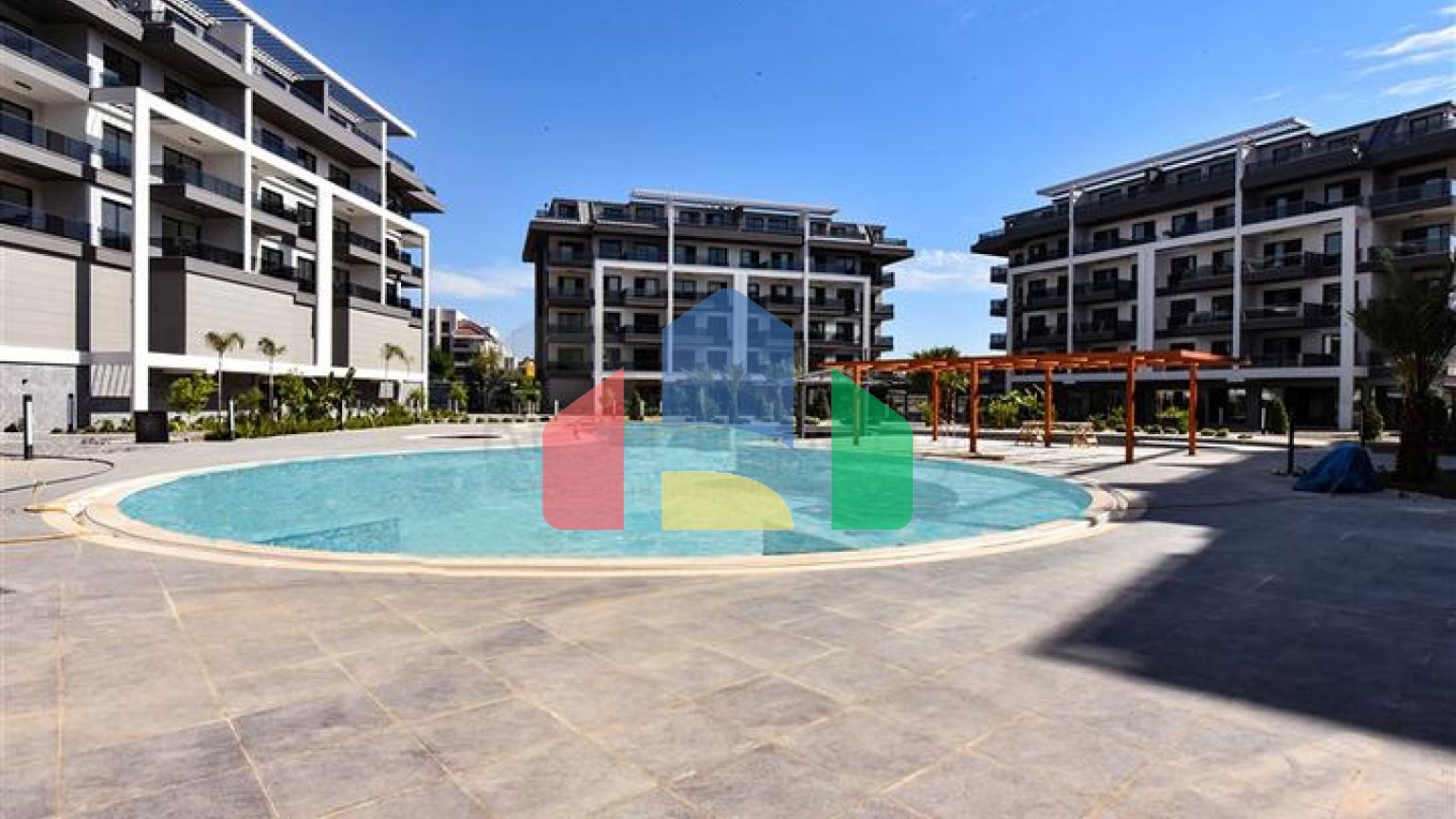 Квартира плануванням 1 + 1 в районі Оба