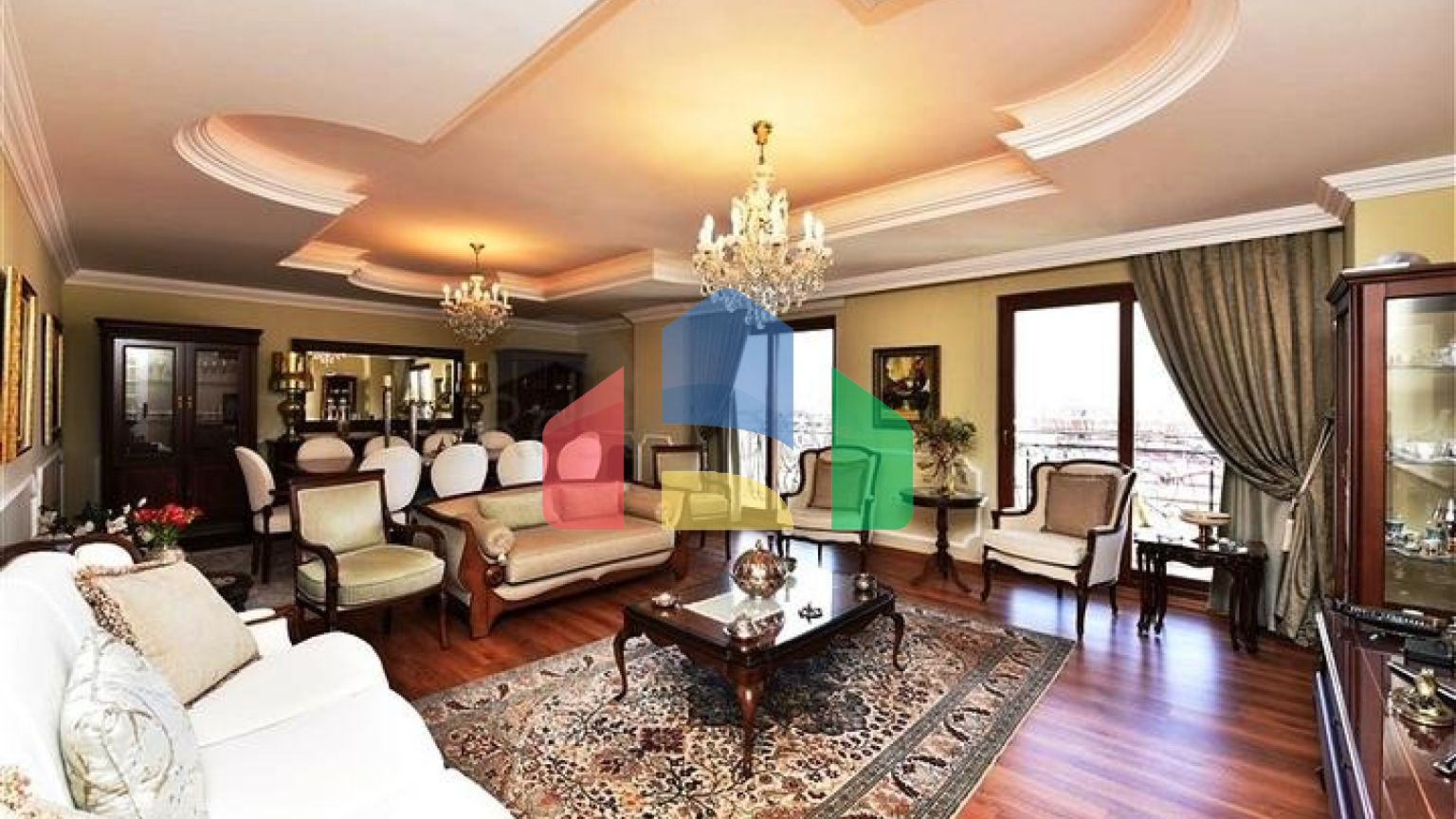 Пентхаус 5+1 в районе Оба в 600 м от моря