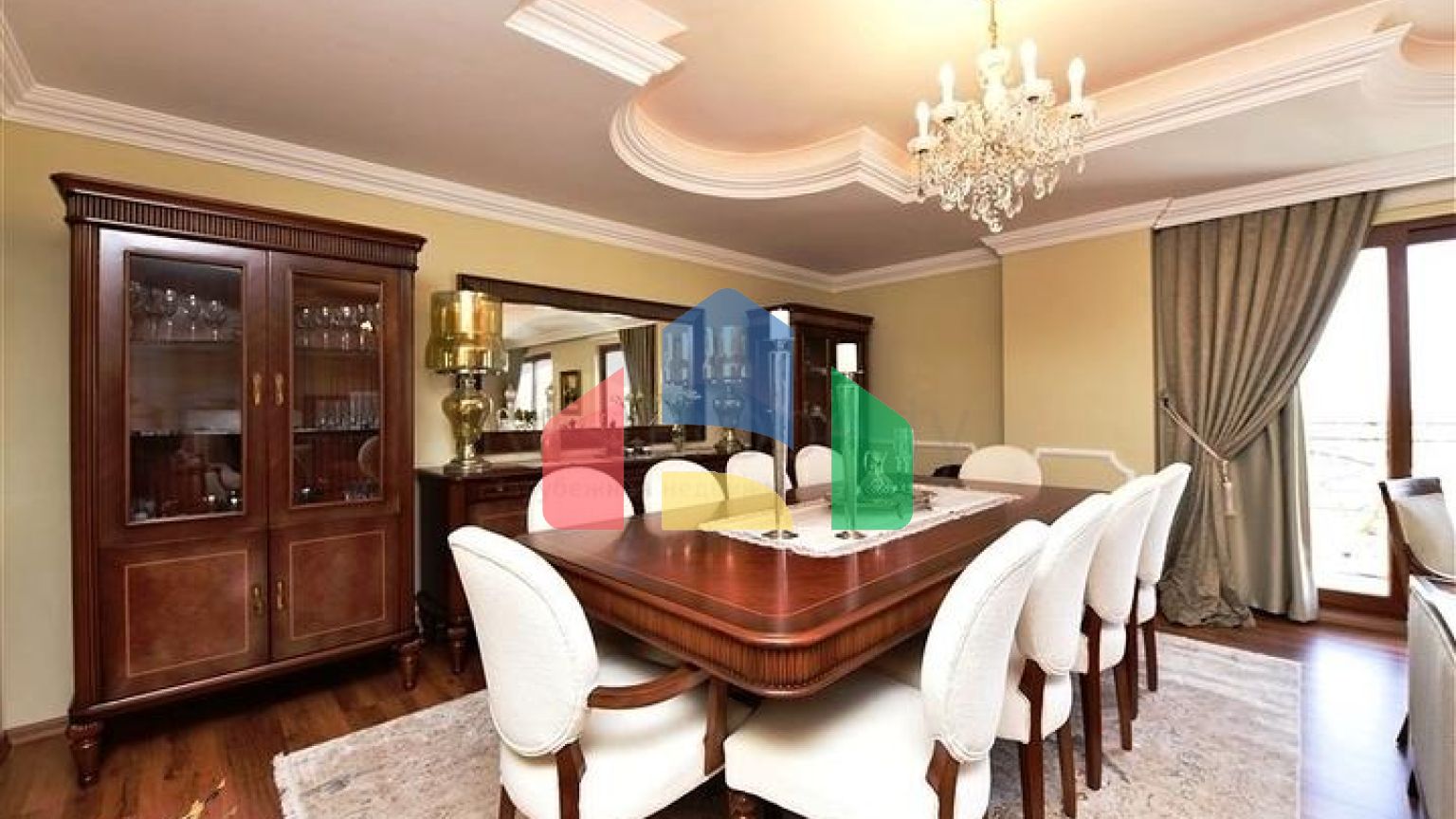 Пентхаус 5+1 в районе Оба в 600 м от моря