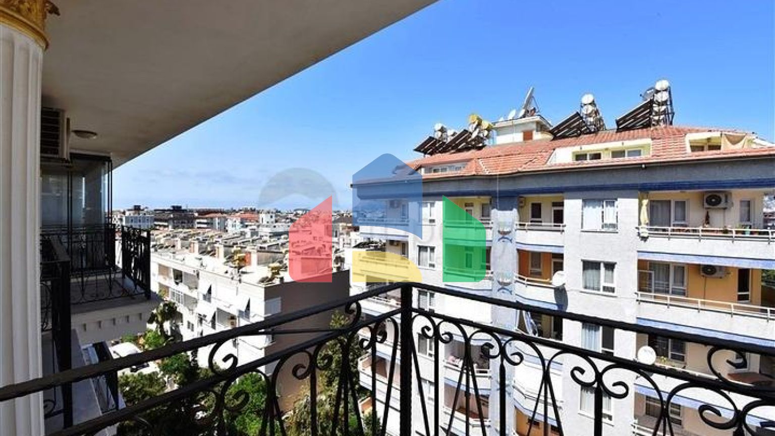 Пентхаус 5+1 в районе Оба в 600 м от моря