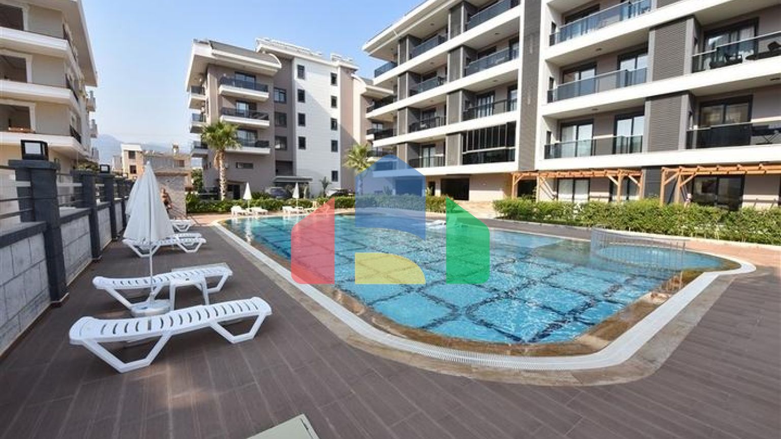 Двухэтажный садовый дуплекс 2+1 в районе Оба