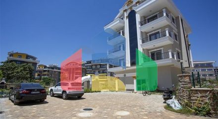 Квартира 2 + 1 від власника з меблями в престижному комплексі району Оба