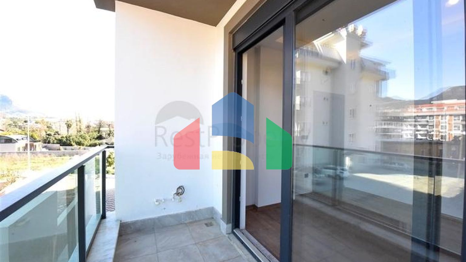 Простора квартира 3 + 1 для великої родини в районі Оба