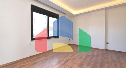 Простора квартира 3 + 1 для великої родини в районі Оба Простора квартира 3 + 1 для великої родини в районі Оба