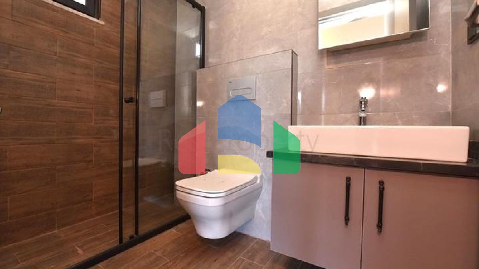 Простора квартира 3 + 1 для великої родини в районі Оба