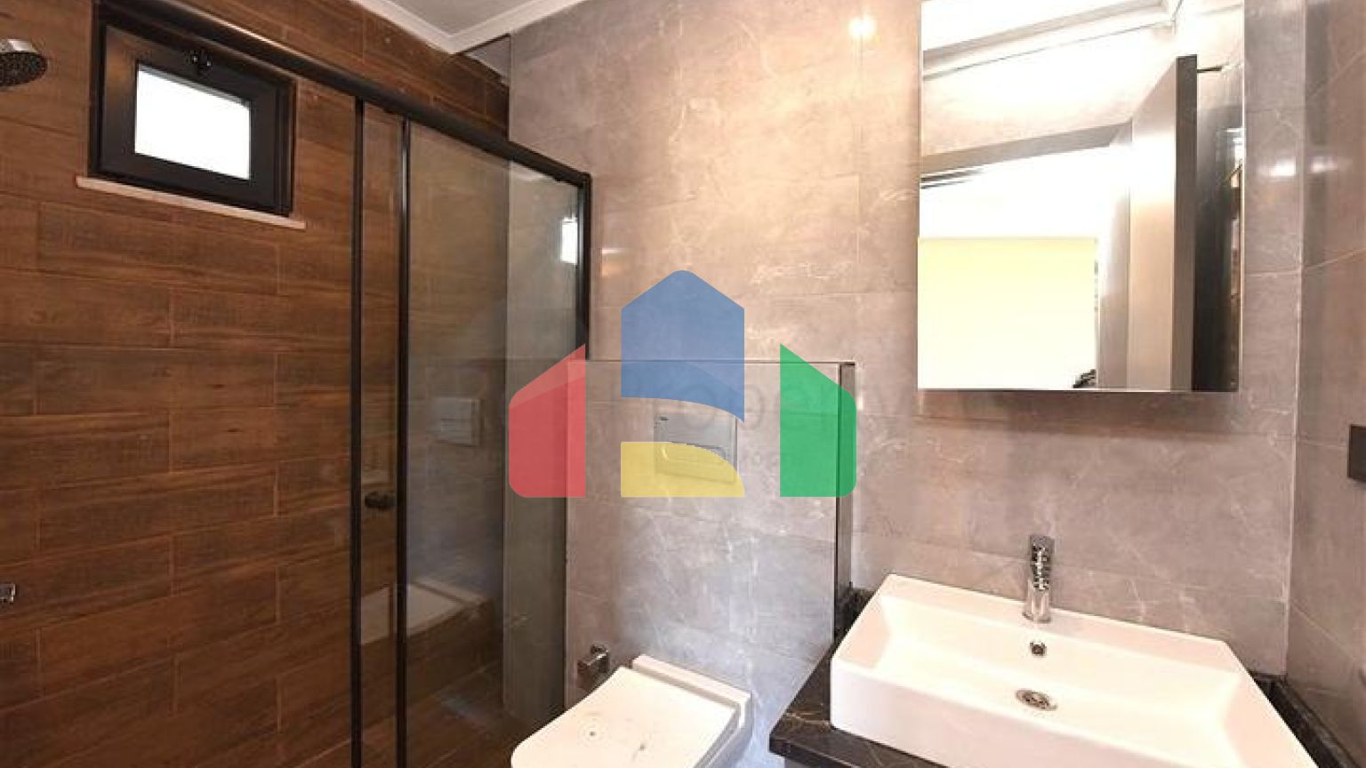 Простора квартира 3 + 1 для великої родини в районі Оба