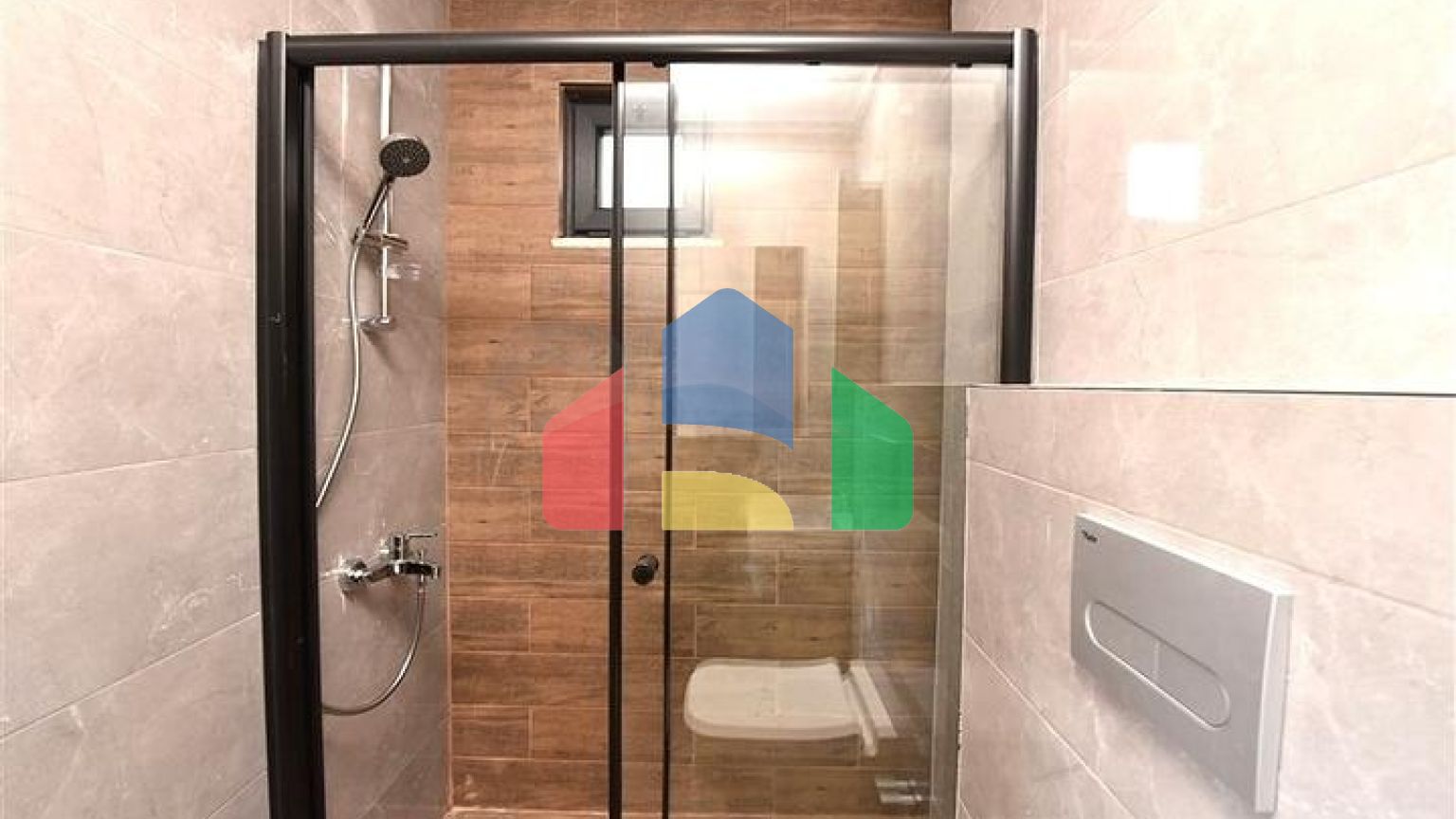 Простора квартира 3 + 1 для великої родини в районі Оба