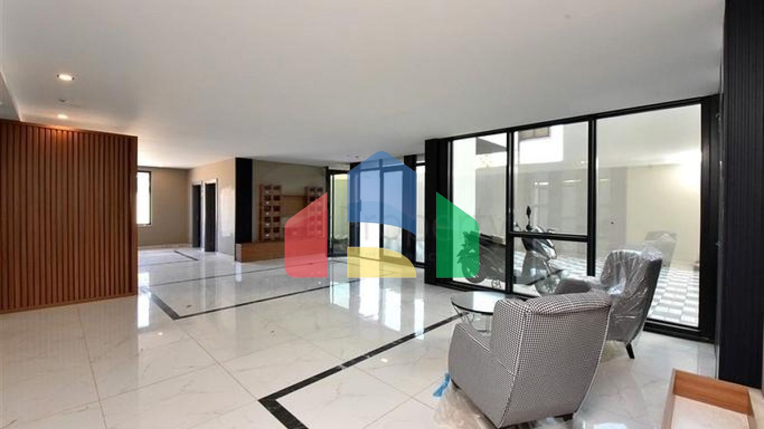 Простора квартира 3 + 1 для великої родини в районі Оба