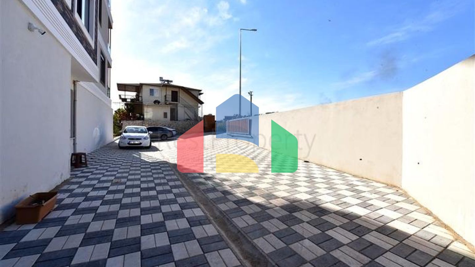 Простора квартира 3 + 1 для великої родини в районі Оба