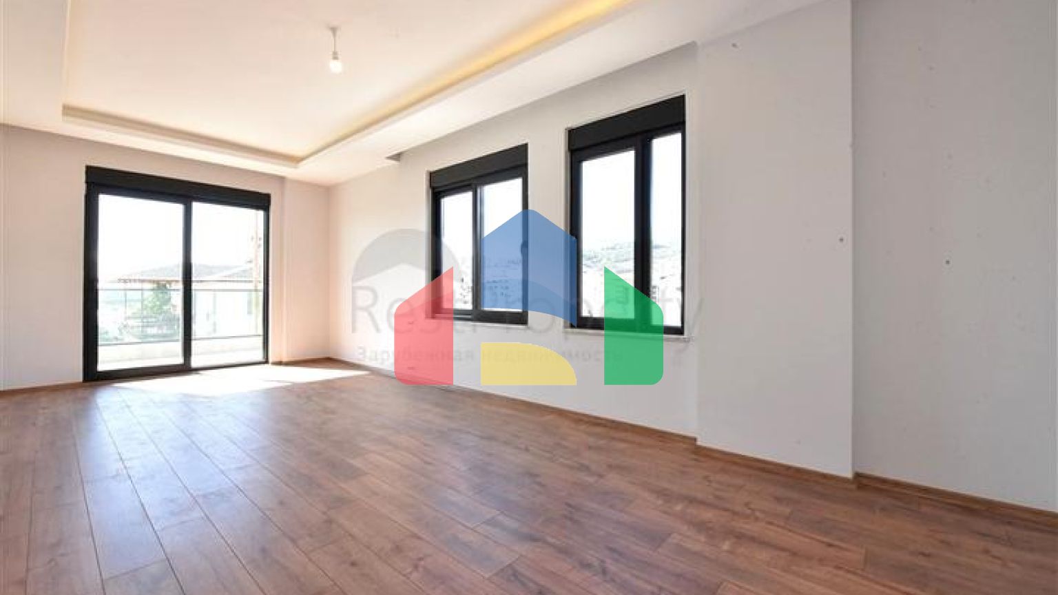 Простора квартира 3 + 1 для великої родини в районі Оба