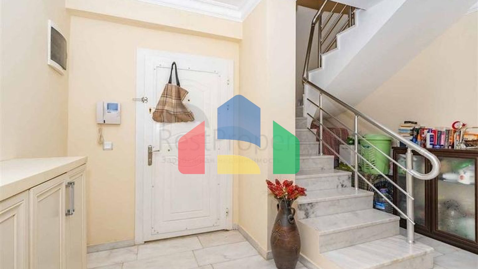 Просторий пентхаус 4 + 1 для великої родини