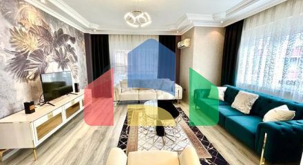 Великий пентхаус в обидві поруч з морем