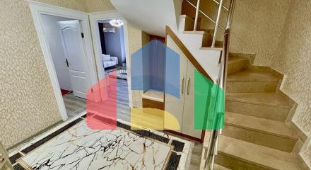 Великий пентхаус в обидві поруч з морем