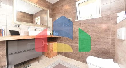 Просторная вилла в районе Оба