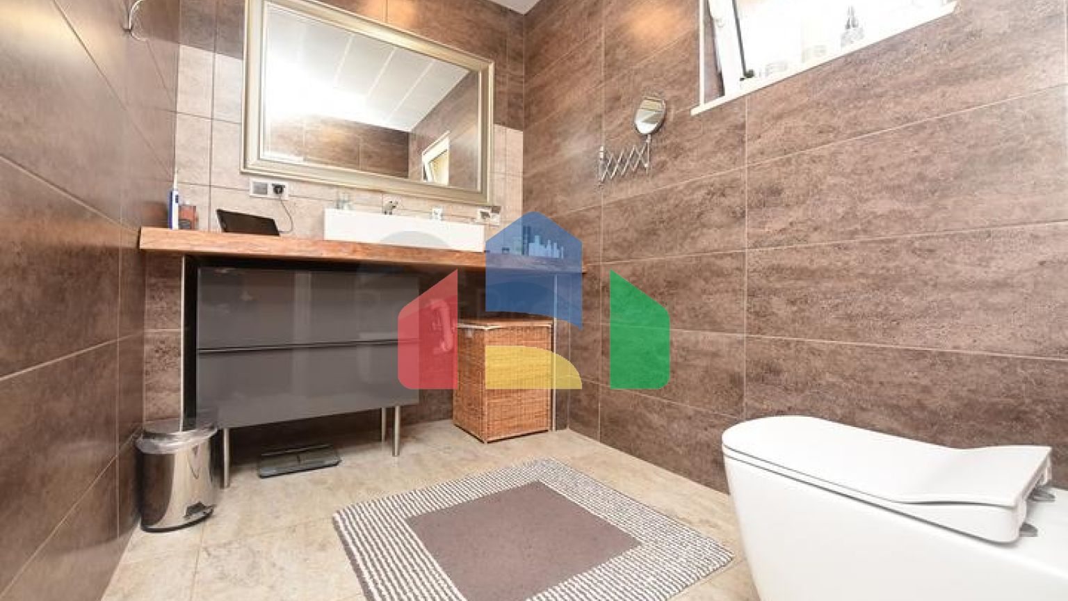 Просторная вилла в районе Оба