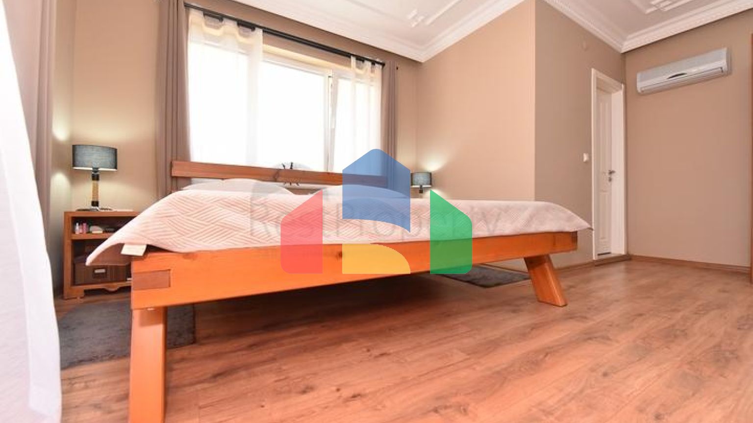 Просторная вилла в районе Оба