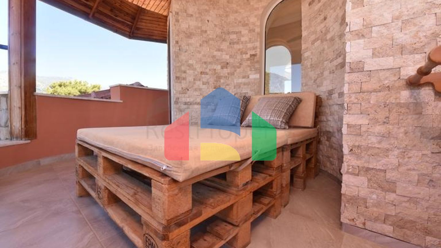 Просторная вилла в районе Оба