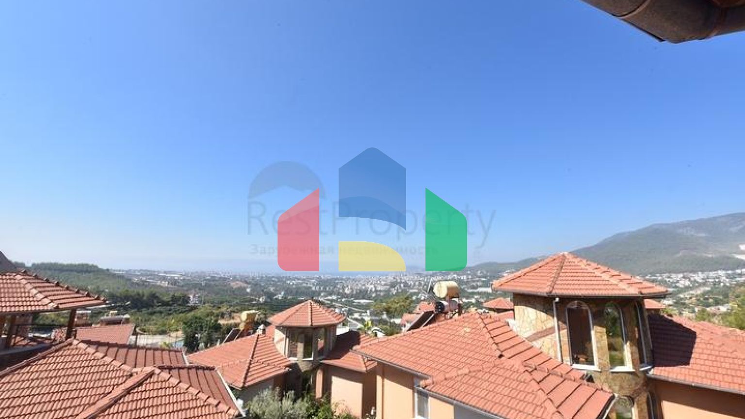 Просторная вилла в районе Оба