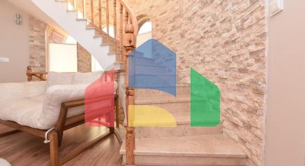 Просторная вилла в районе Оба