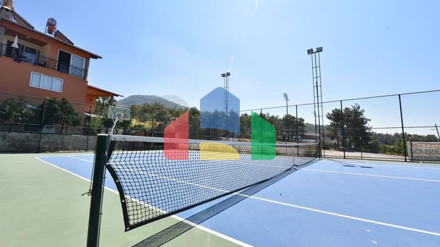 Просторная вилла в районе Оба