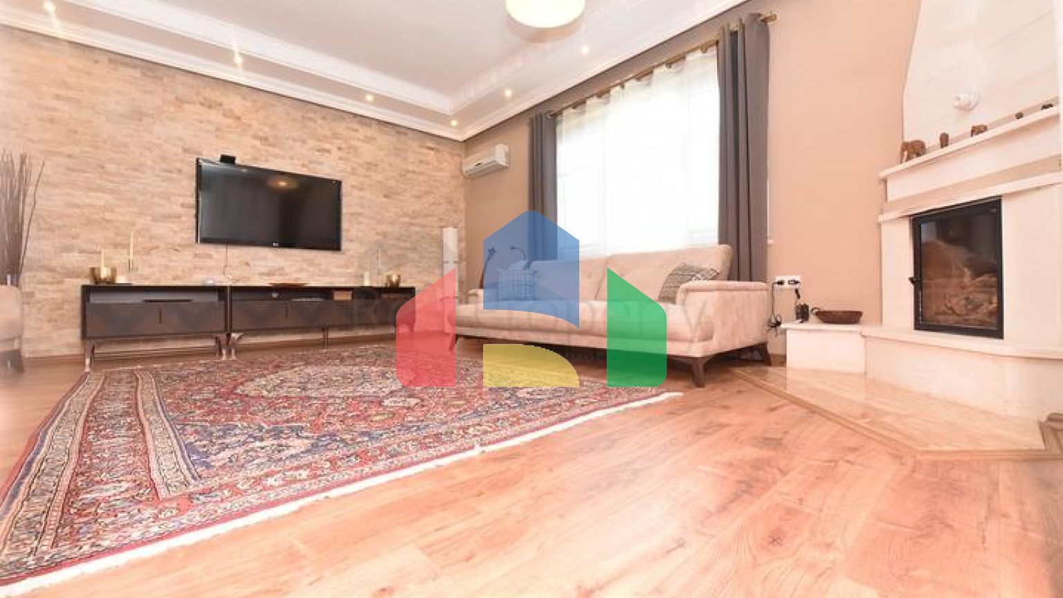 Просторная вилла в районе Оба