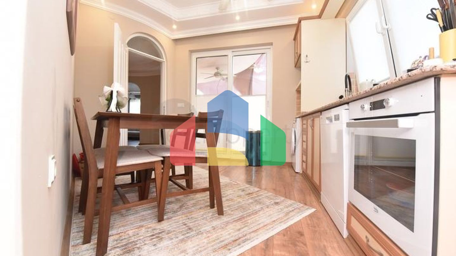 Просторная вилла в районе Оба