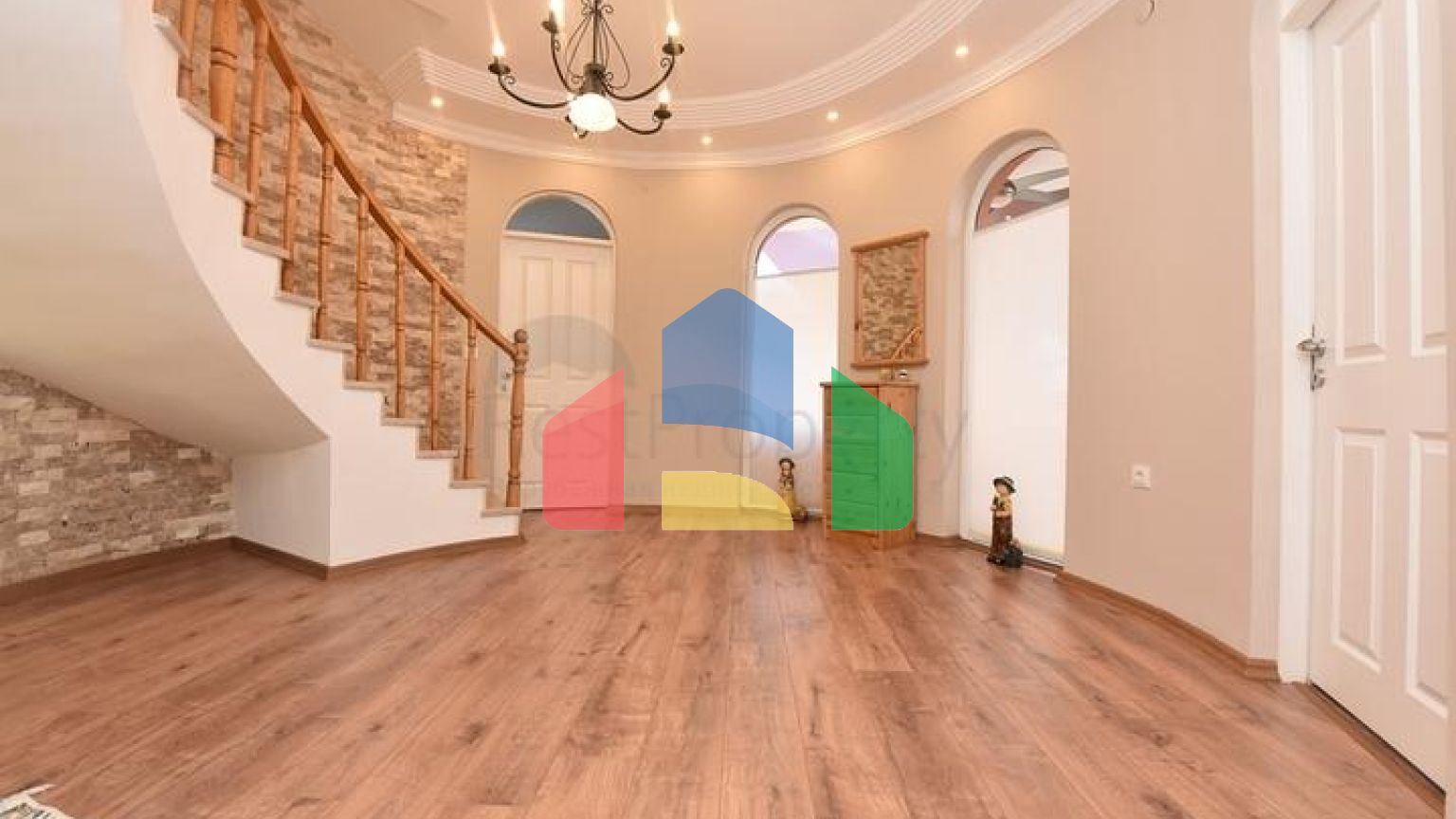 Просторная вилла в районе Оба