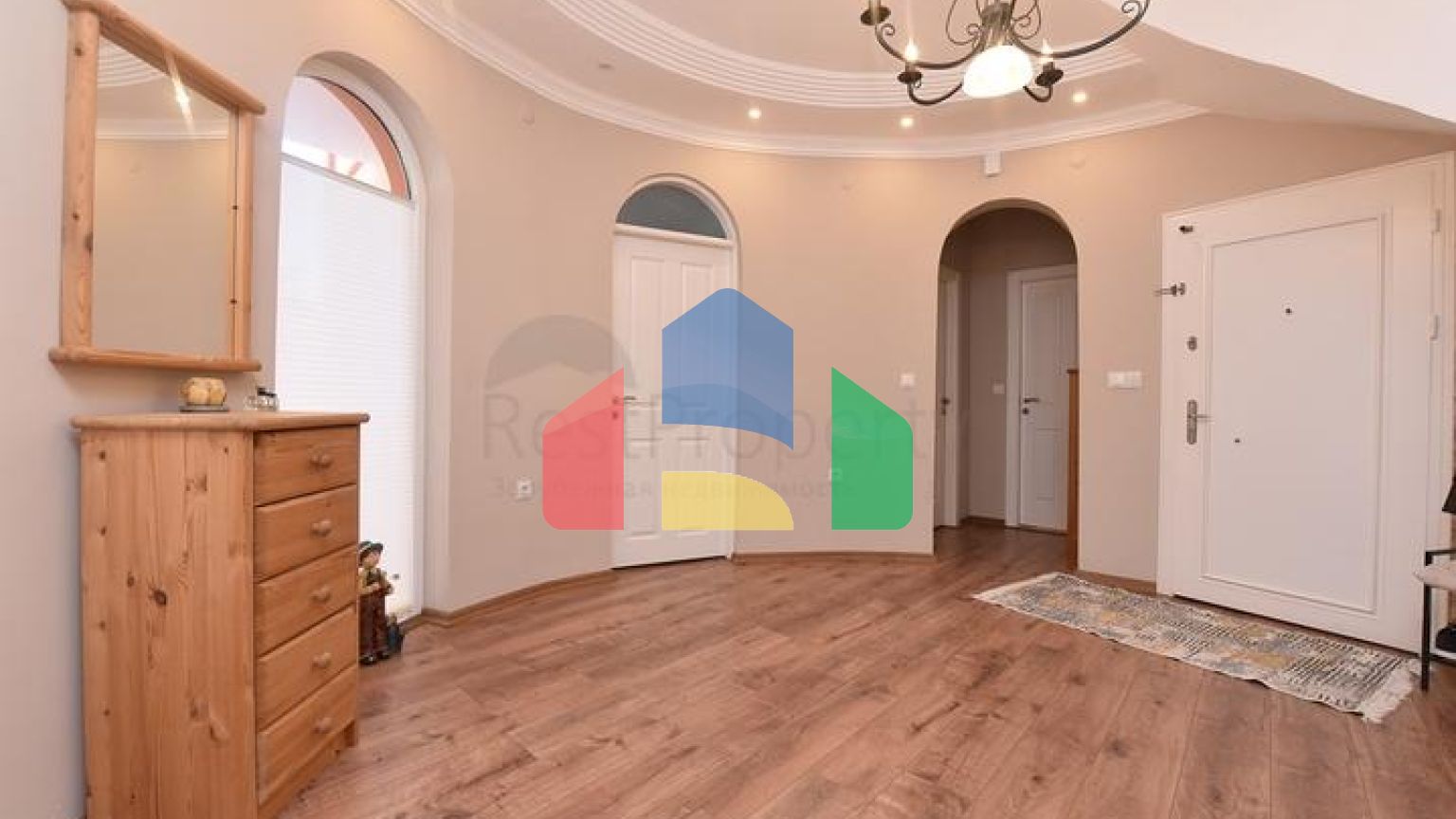 Просторная вилла в районе Оба