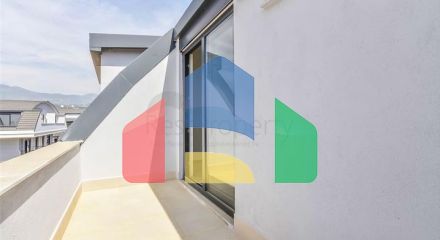 Spacious apartment in a new complex in Oba district