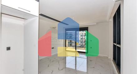 Простора квартира в новому комплексі району Оба