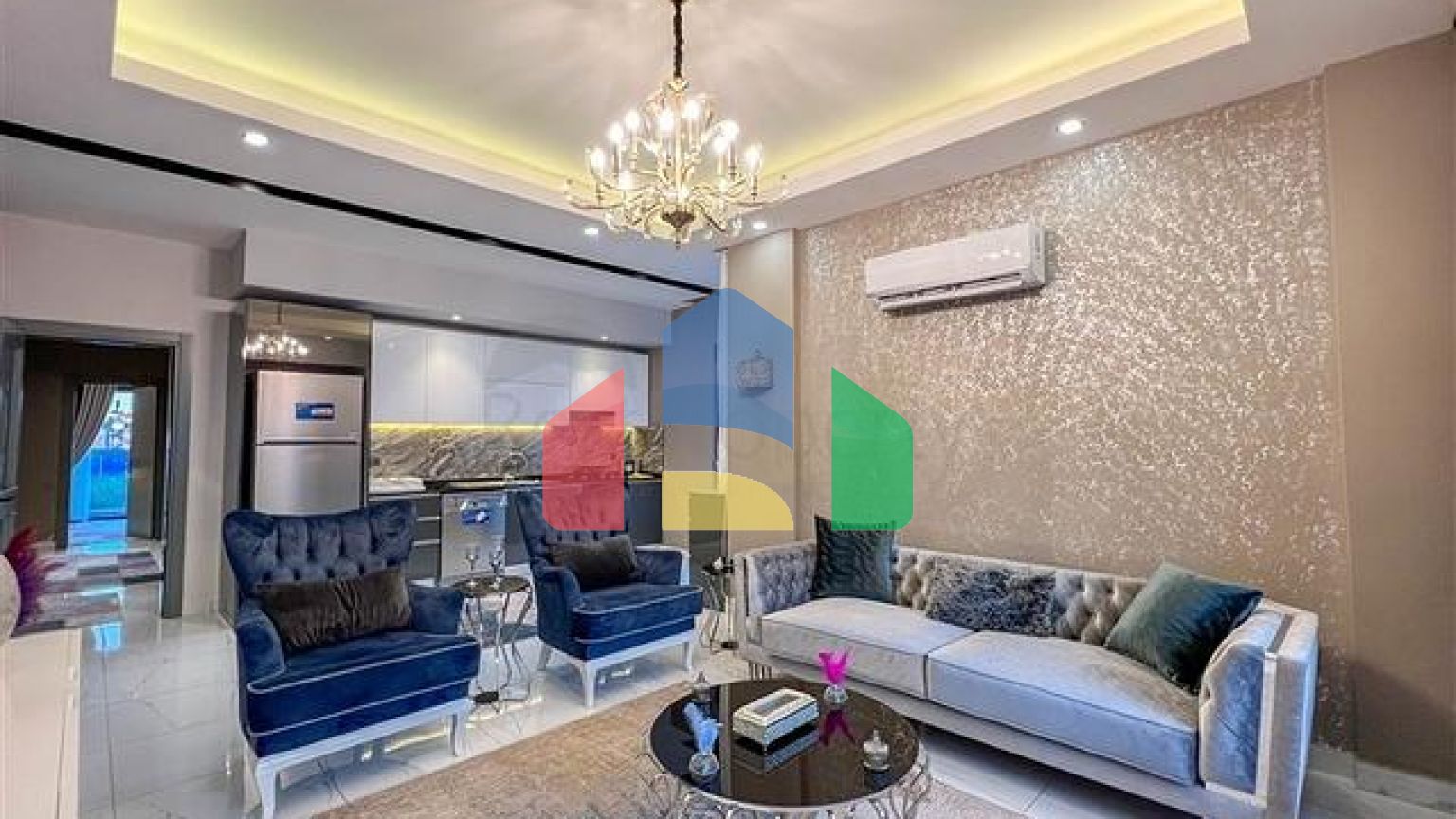 Чудова квартира плануванням 3 + 1 в районі Оба