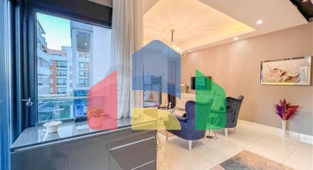 Чудова квартира плануванням 3 + 1 в районі Оба