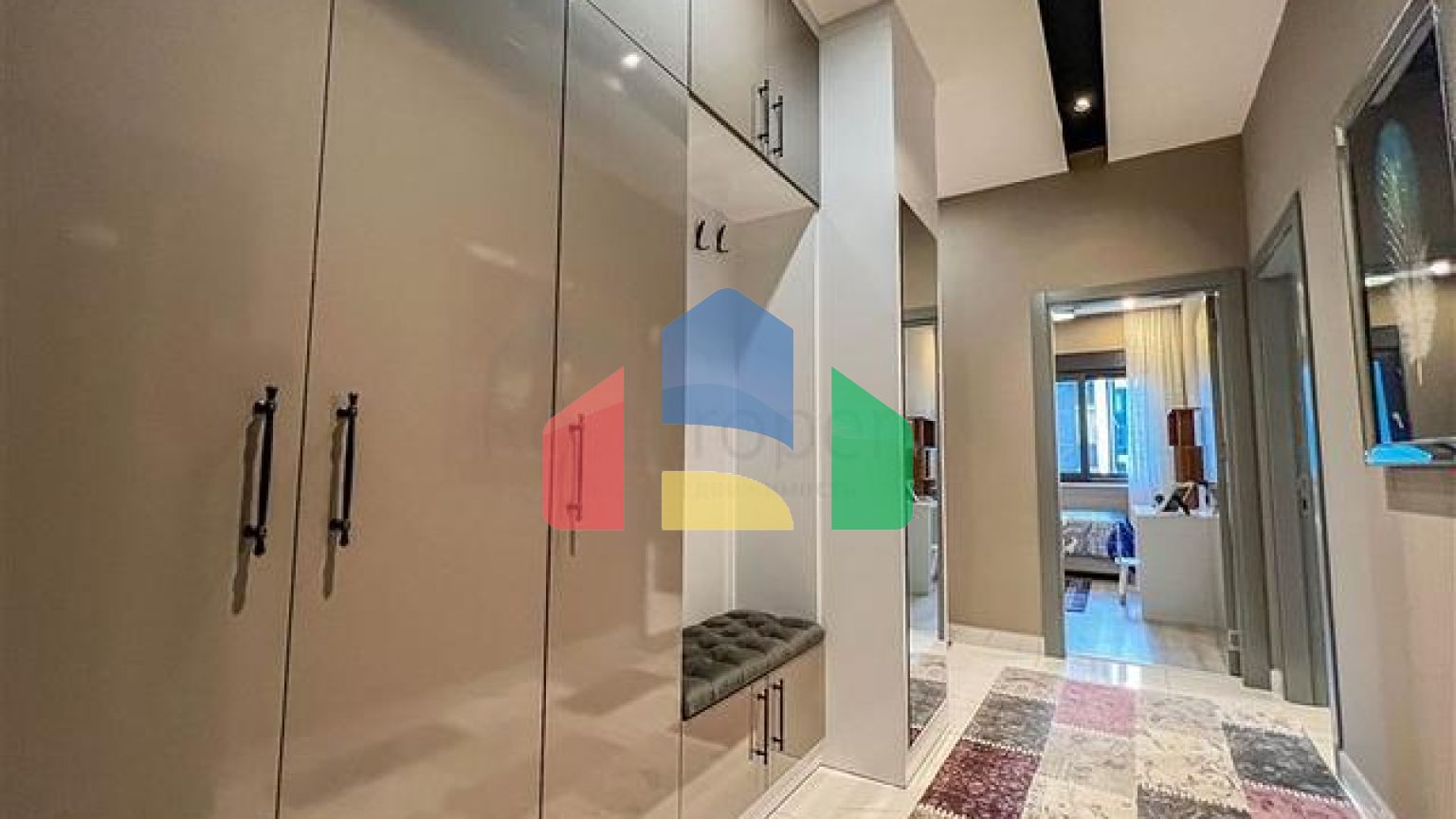 Чудова квартира плануванням 3 + 1 в районі Оба