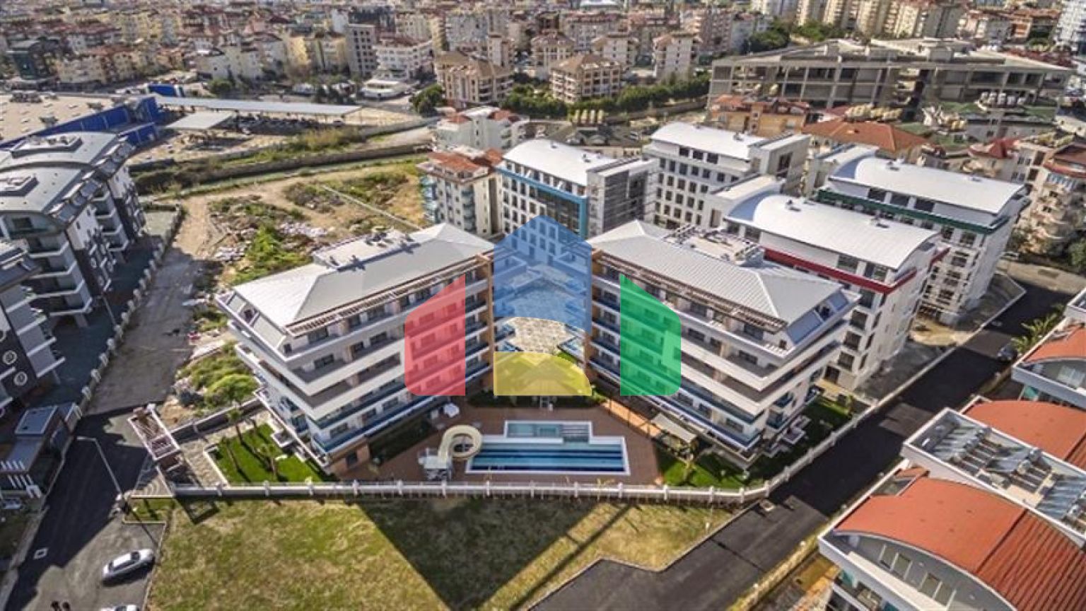 Чудова квартира плануванням 3 + 1 в районі Оба