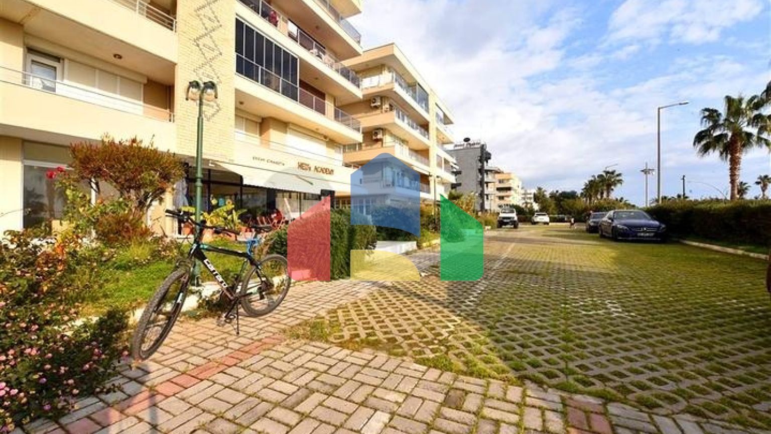 Меблированная квартира 3+1 рядом с морем в районе Оба