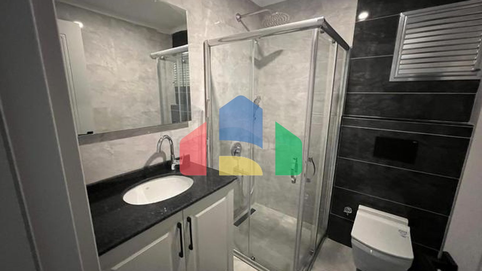 Двокімнатна квартира в новому комплексі