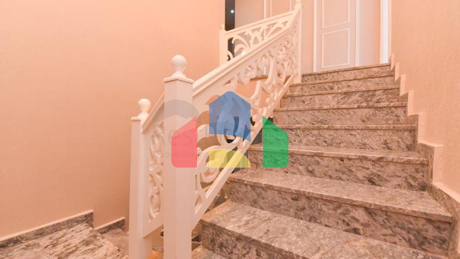 Двухуровневая квартира 3+1 с собственным садом