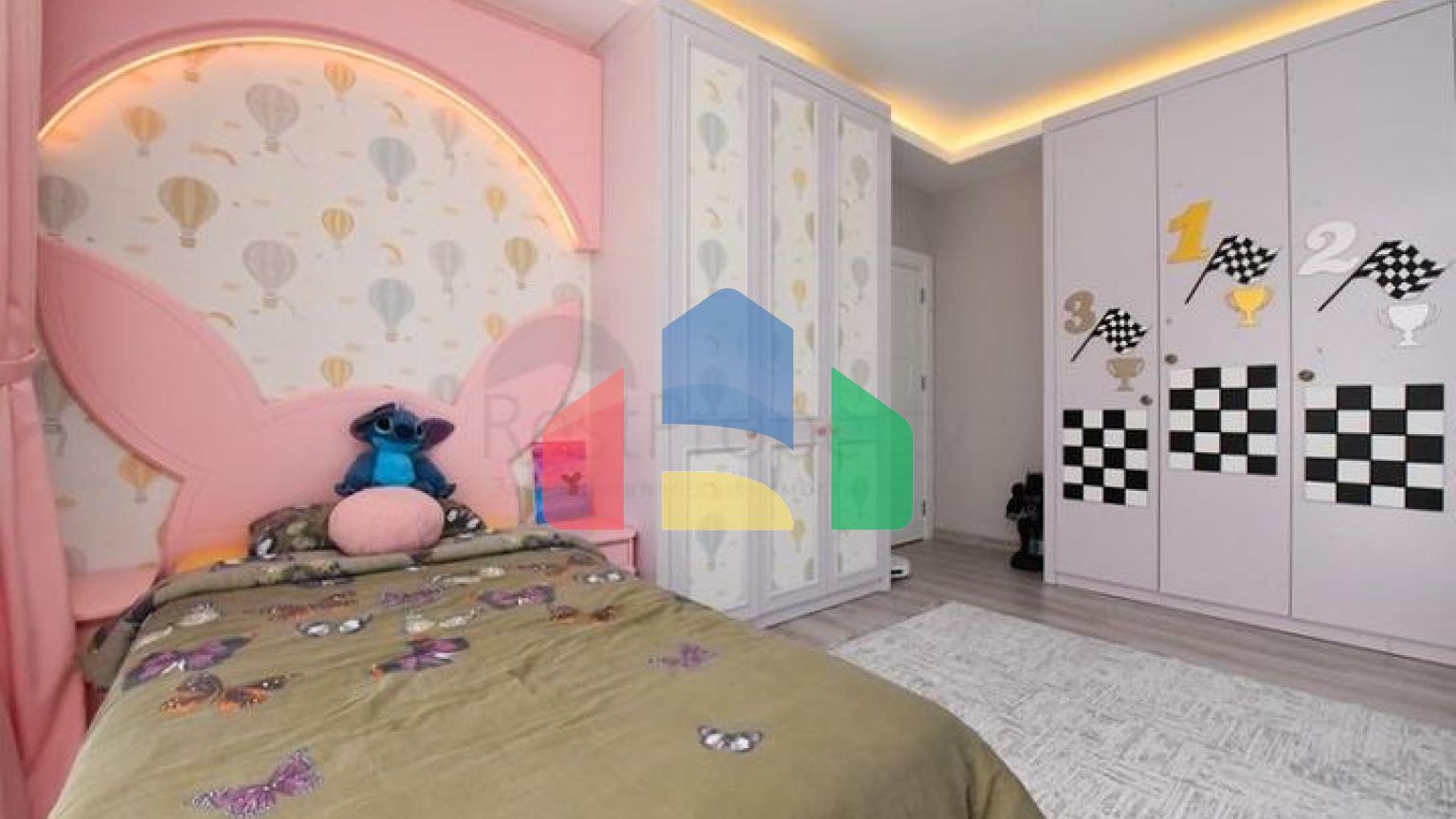 Двухуровневая квартира 3+1 с собственным садом