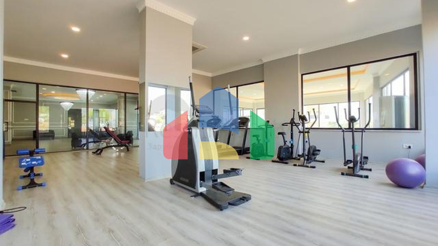 Двухуровневая квартира 3+1 с собственным садом