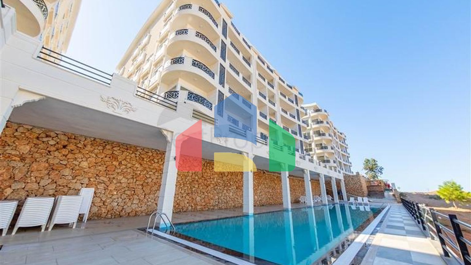 Двухуровневая квартира 3+1 с собственным садом