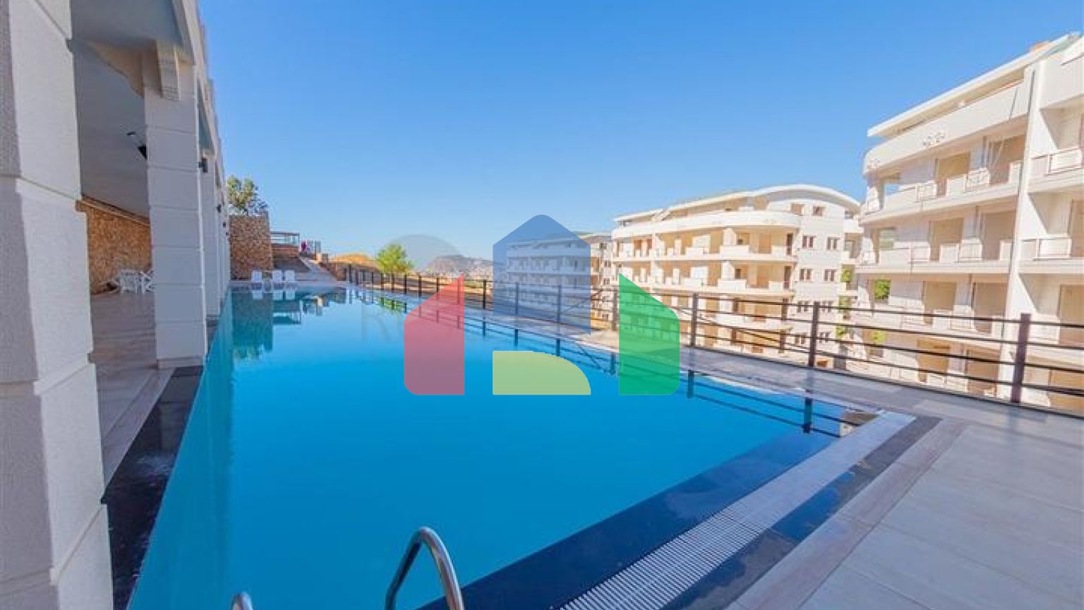 Двухуровневая квартира 3+1 с собственным садом