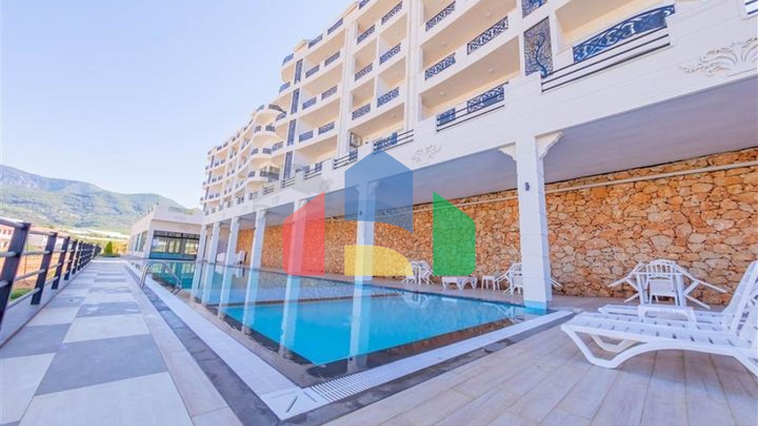 Двухуровневая квартира 3+1 с собственным садом