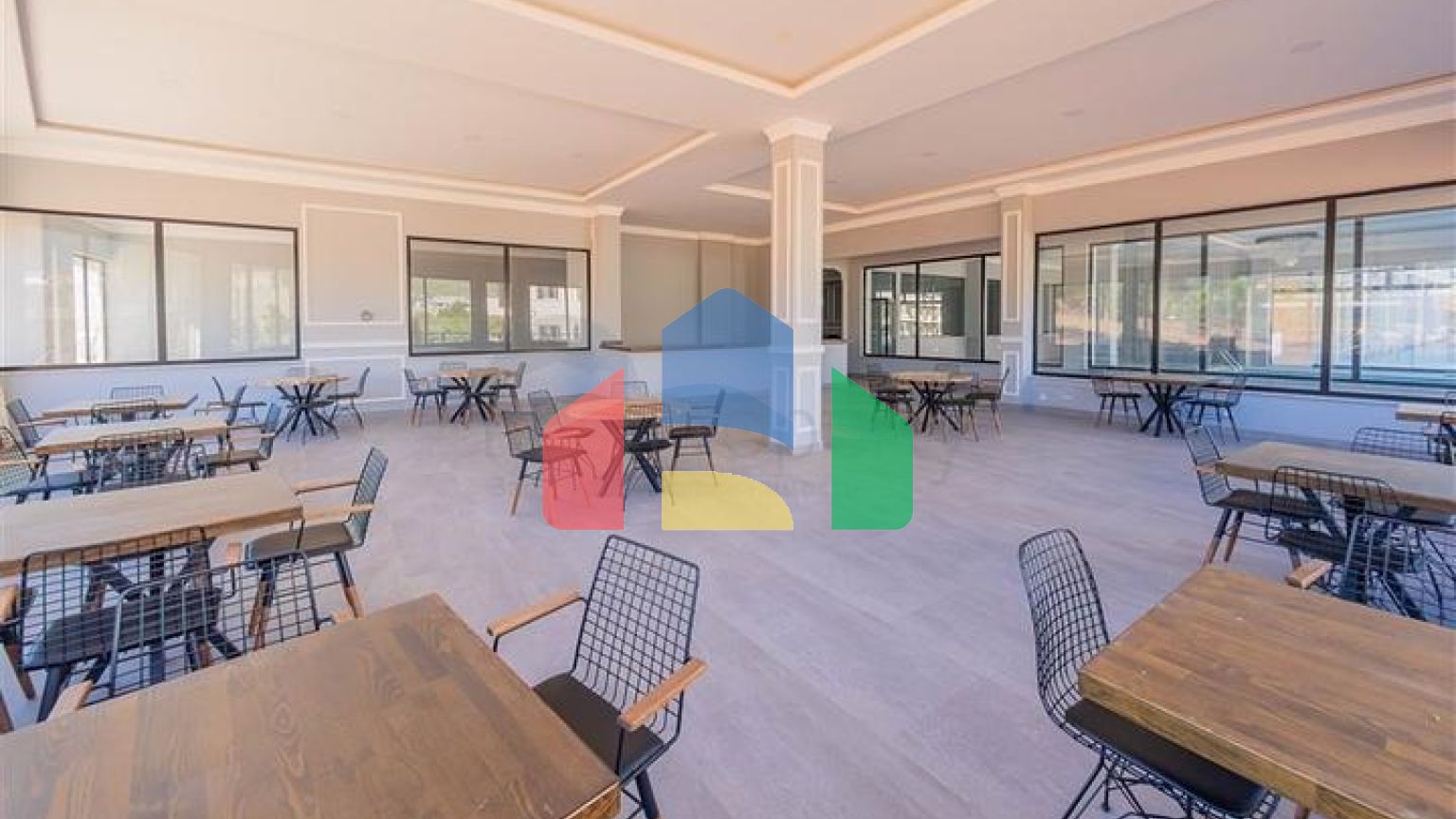 Двухуровневая квартира 3+1 с собственным садом