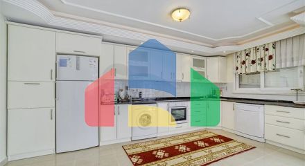 Просторий пентхаус від власника плануванням 3 + 1 в районі Оба Просторий пентхаус від власника плануванням 3 + 1 в районі Оба