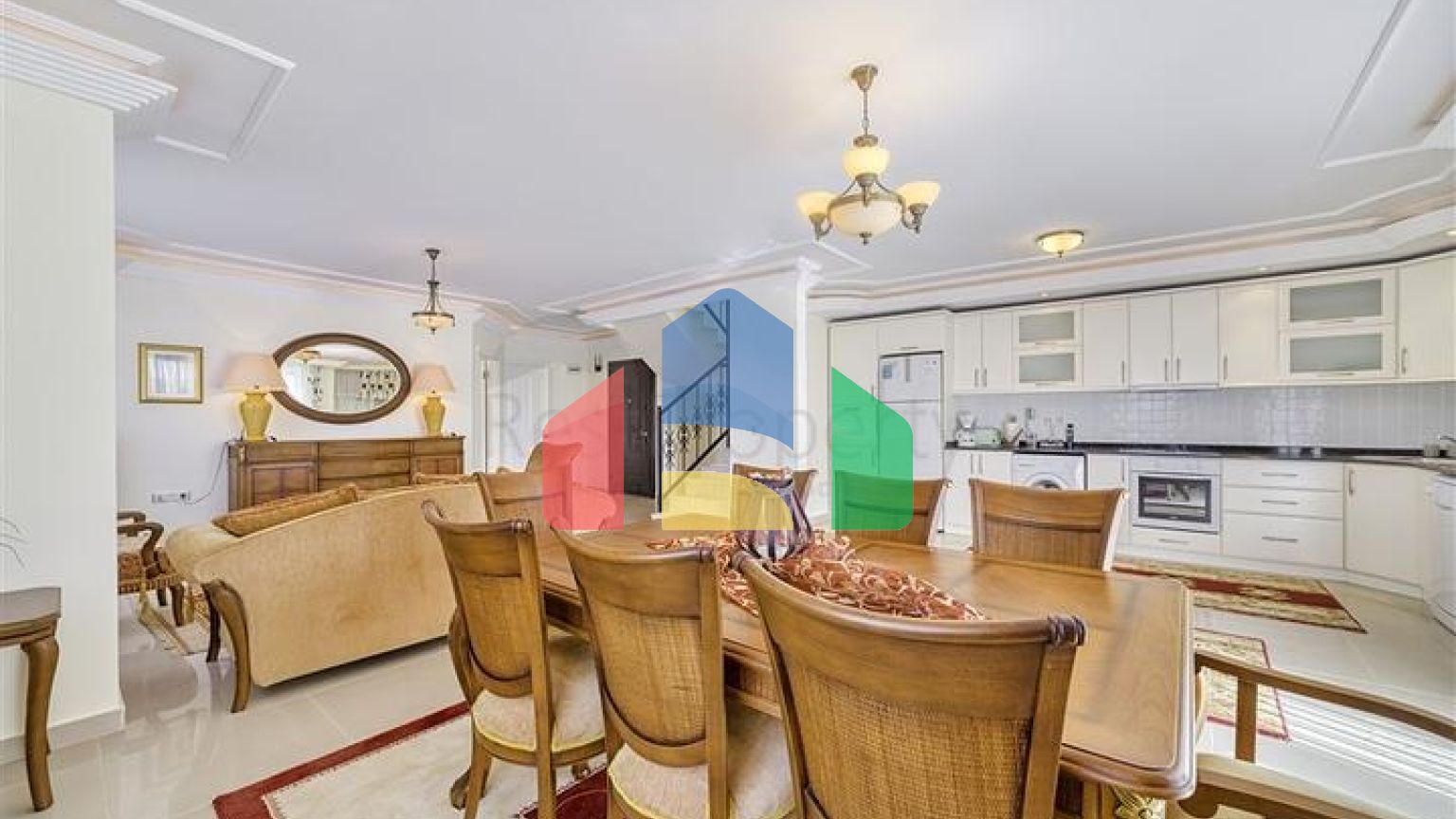 Просторий пентхаус від власника плануванням 3 + 1 в районі Оба