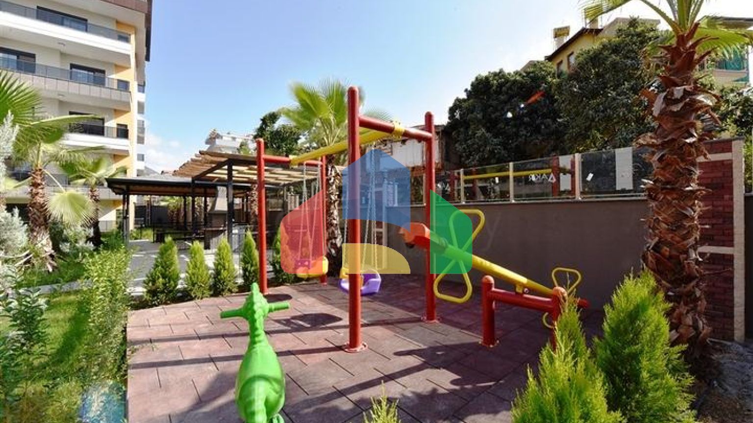 Шикарний Садовий дуплекс 3 + 1 в районі Оба