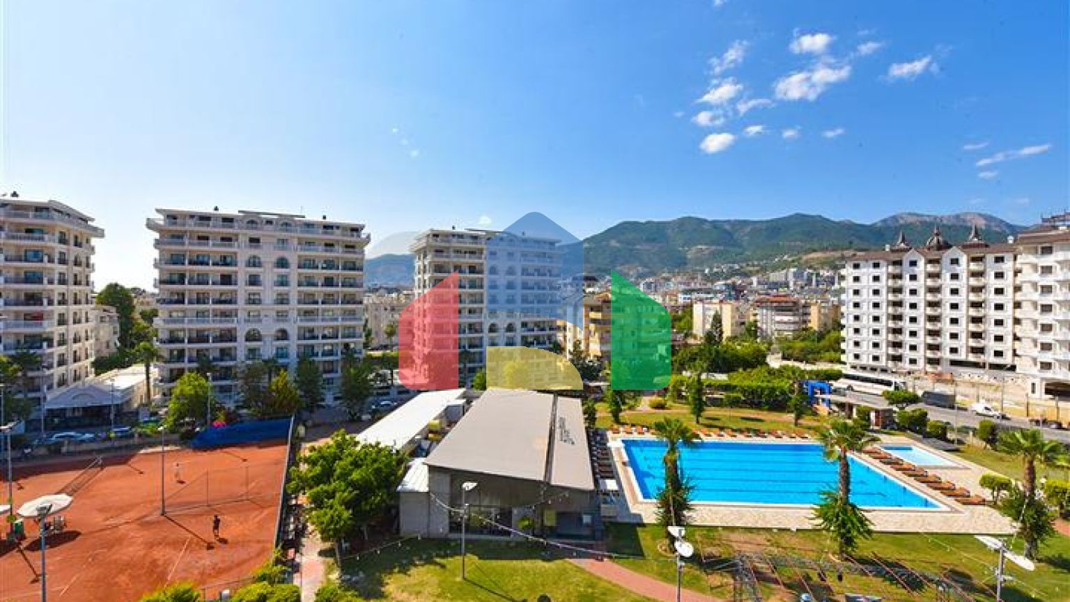 Просторий пентхаус від власника 3+1 з окремою кухнею в 200 метрах від моря в районі Оба