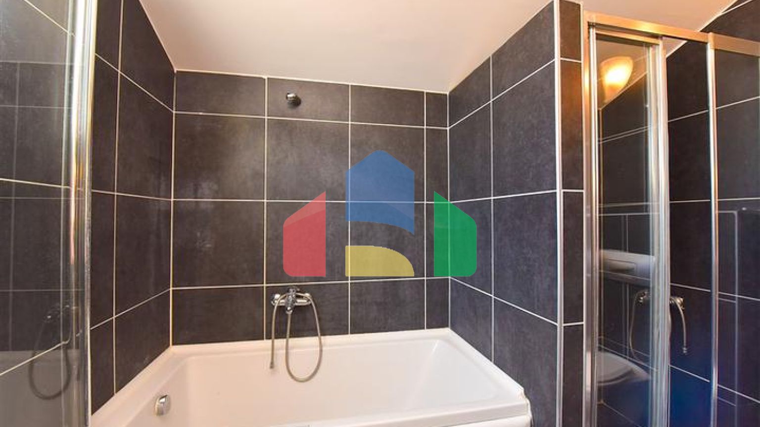 Просторий пентхаус від власника 3+1 з окремою кухнею в 200 метрах від моря в районі Оба